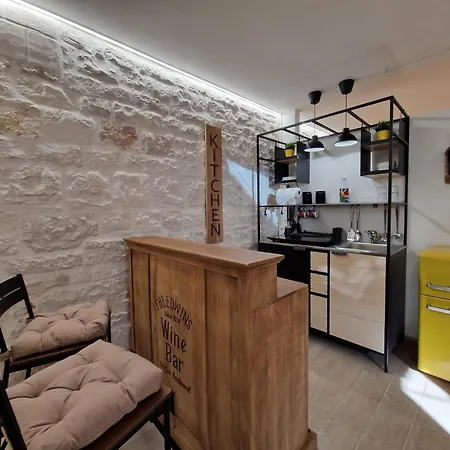 Porta Del Mare Loft - 모노폴리